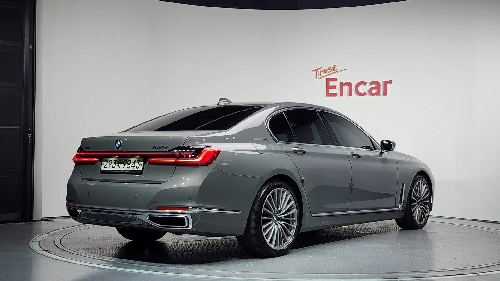 BMW 740 740d* ЛЮК* ОБДУХВАНЕ* HUD* 360* КРАЙНА ЦЕНА, снимка 2 - Автомобили и джипове - 55336567