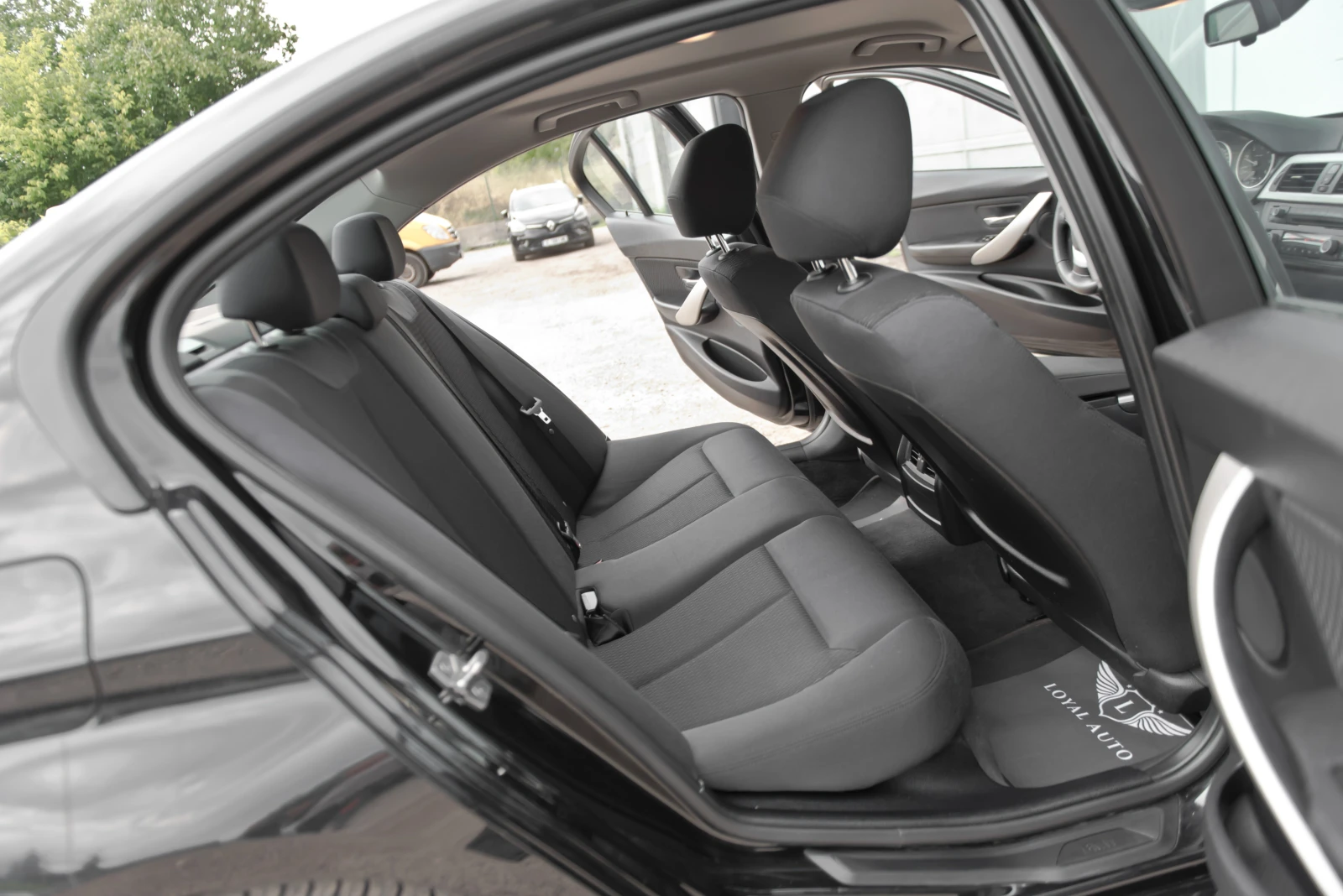 BMW 320 ТОП* 184кс* 8zf* Германия* , снимка 10 - Автомобили и джипове - 55429863