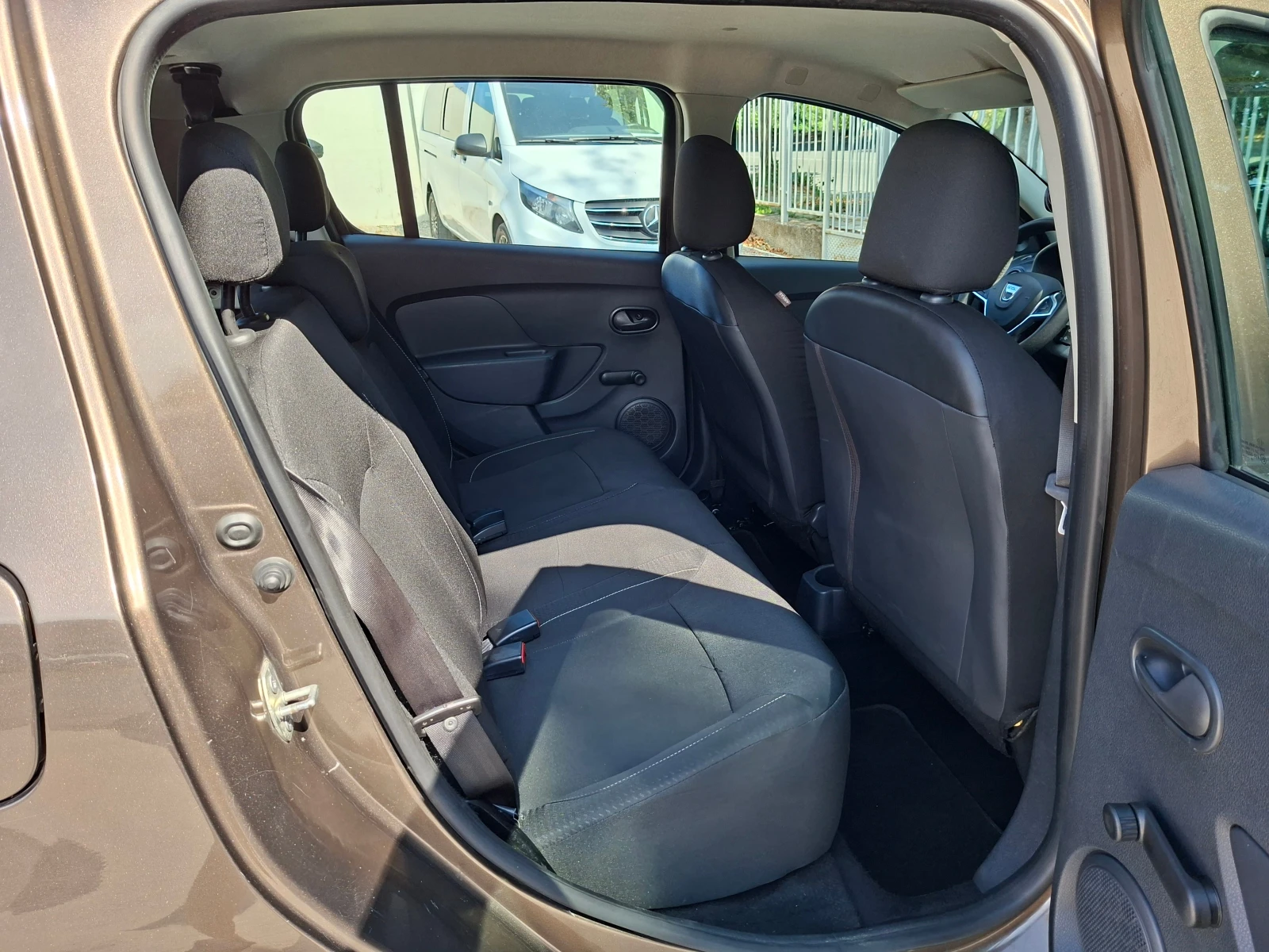 Dacia Sandero | Mobile.bg � ����������� 13