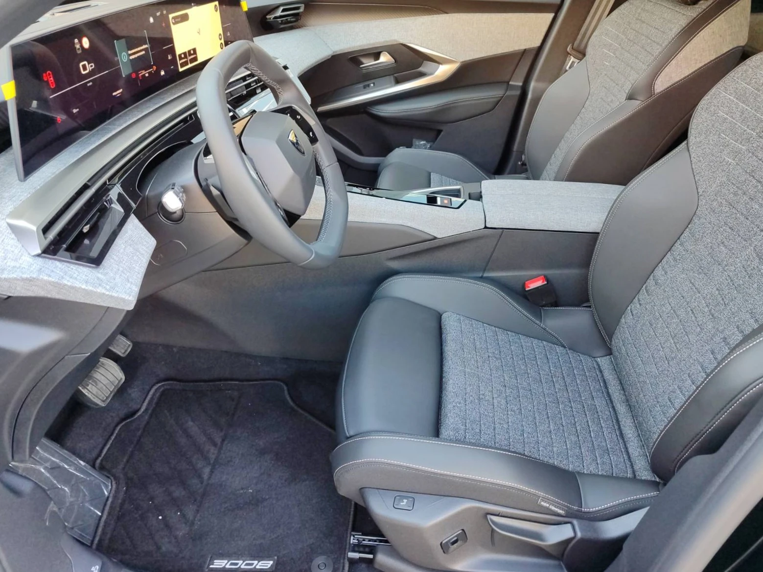 Peugeot 3008 ALLURE HYBRID 145 48V e-DCS6, снимка 11 - Автомобили и джипове - 55990588