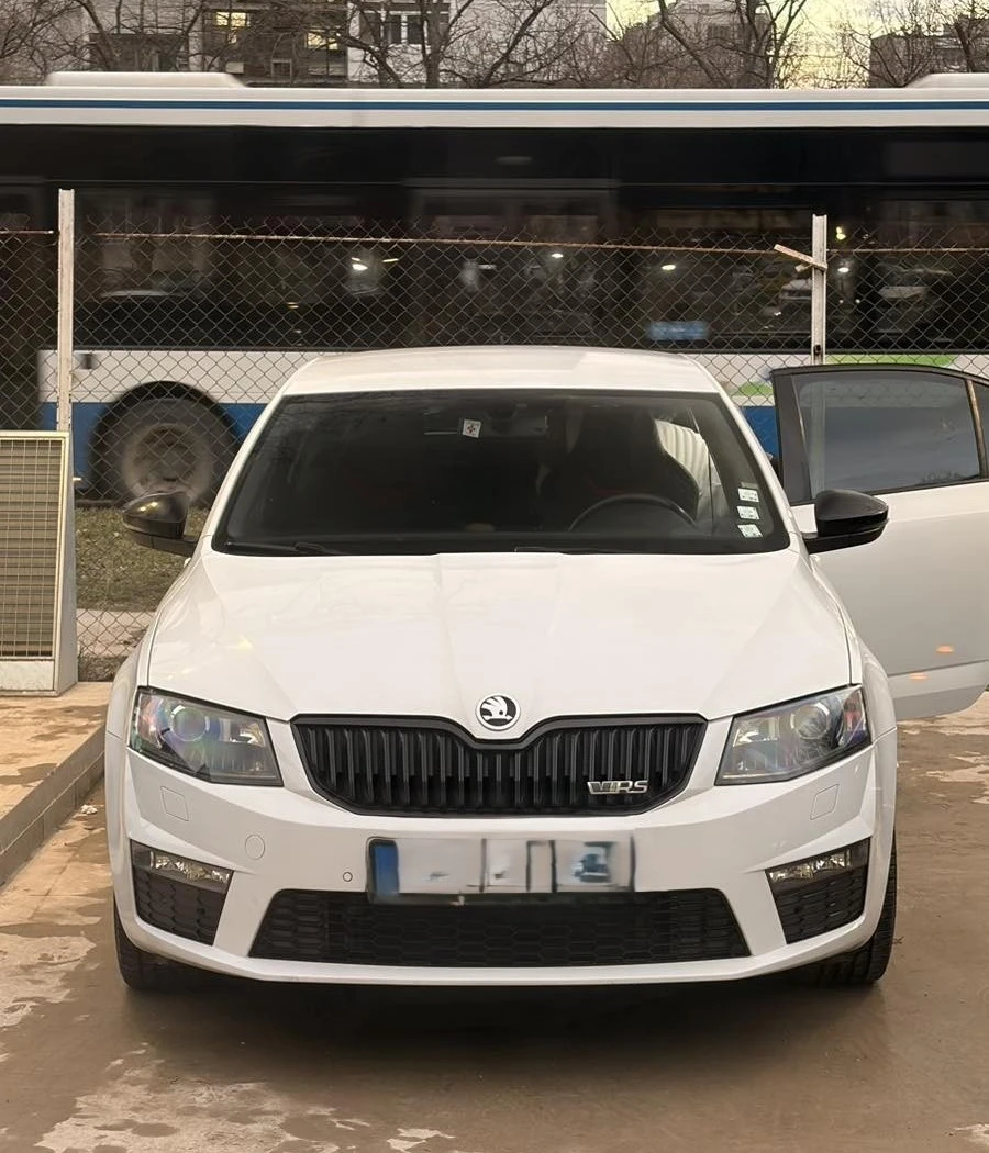 Skoda Octavia 2.0 RS, снимка 10 - Автомобили и джипове - 56082125