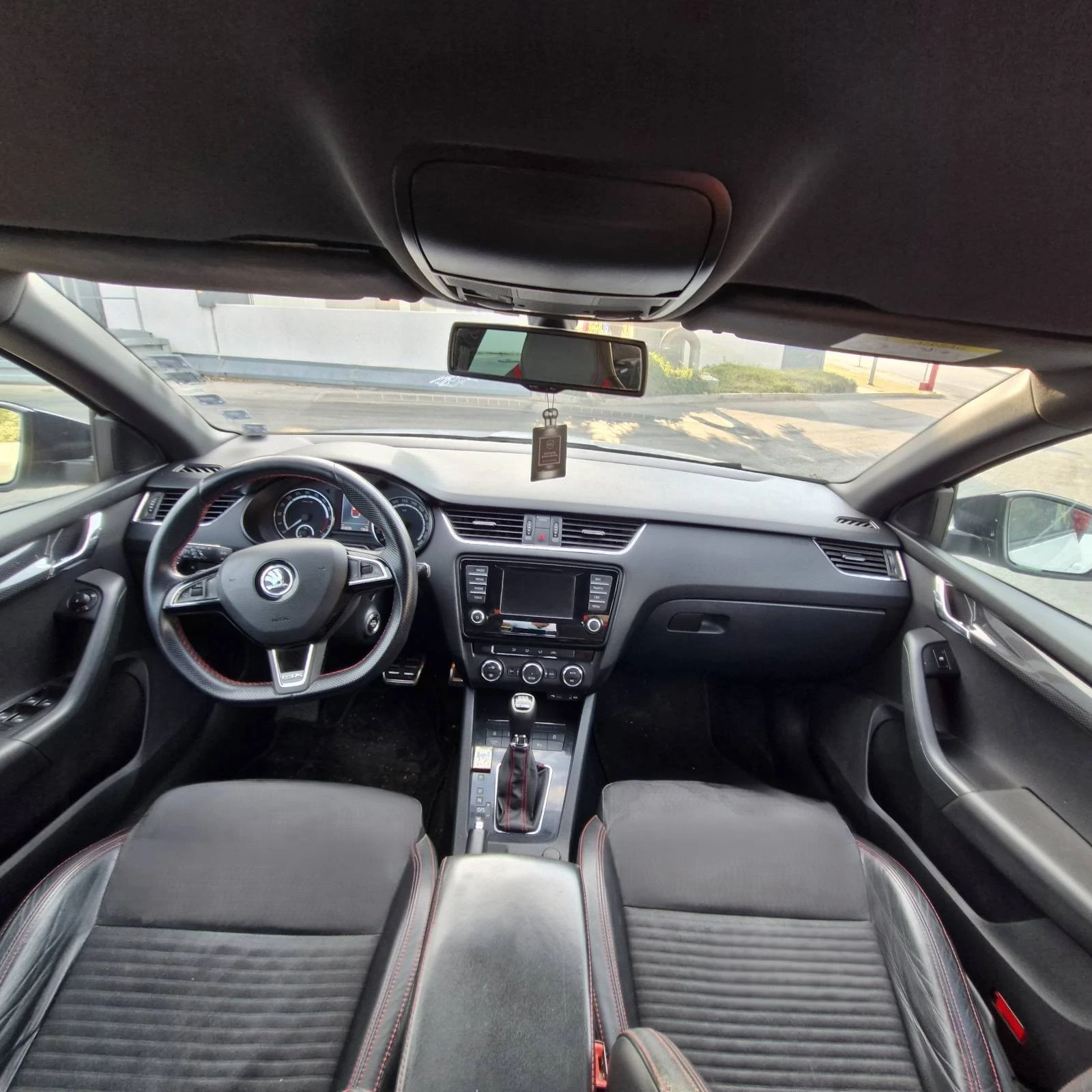 Skoda Octavia 2.0 RS, снимка 13 - Автомобили и джипове - 56082125