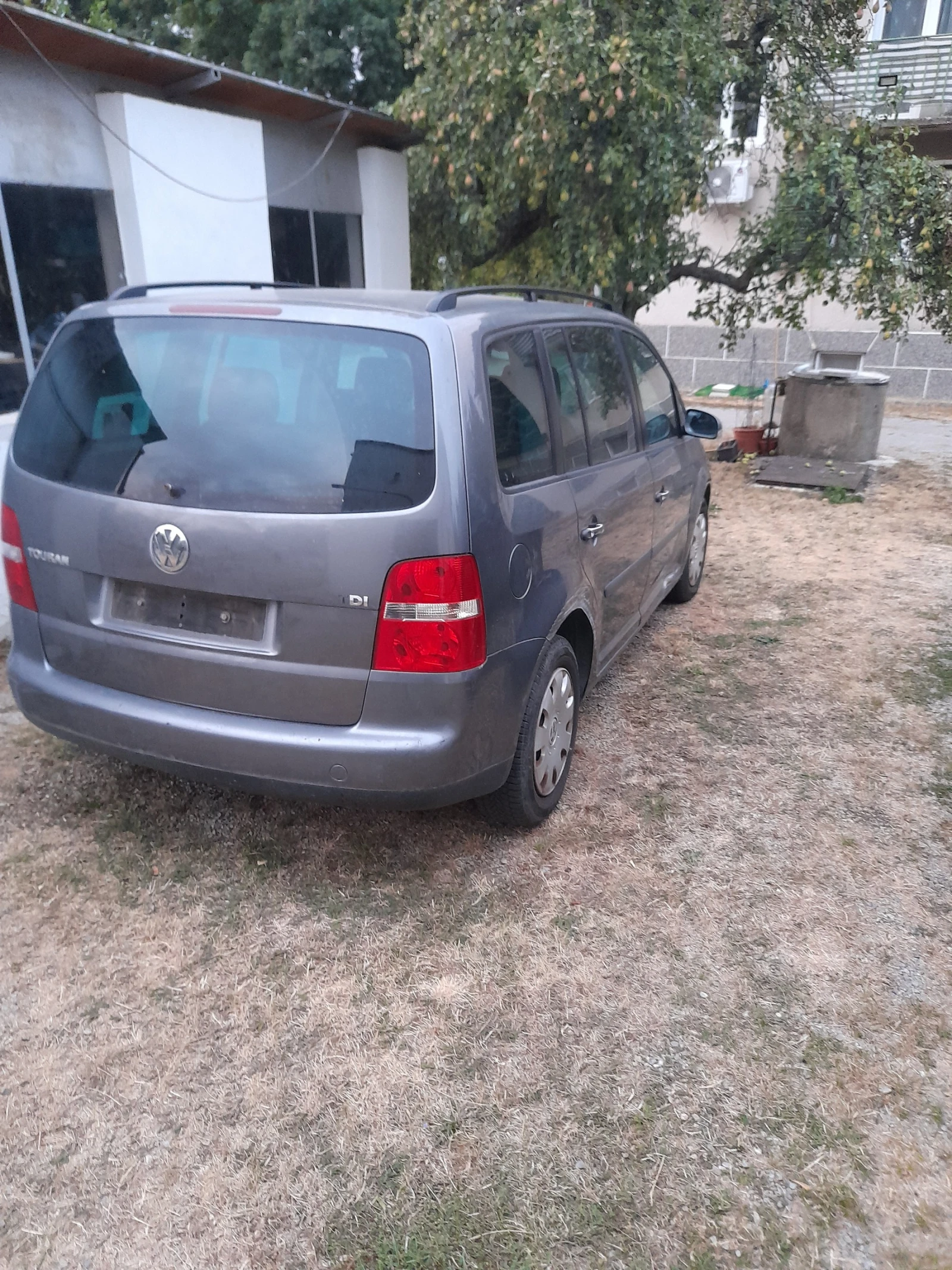 VW Touran 1.9D 7 ����� ��� ���� | Mobile.bg � ����������� 2