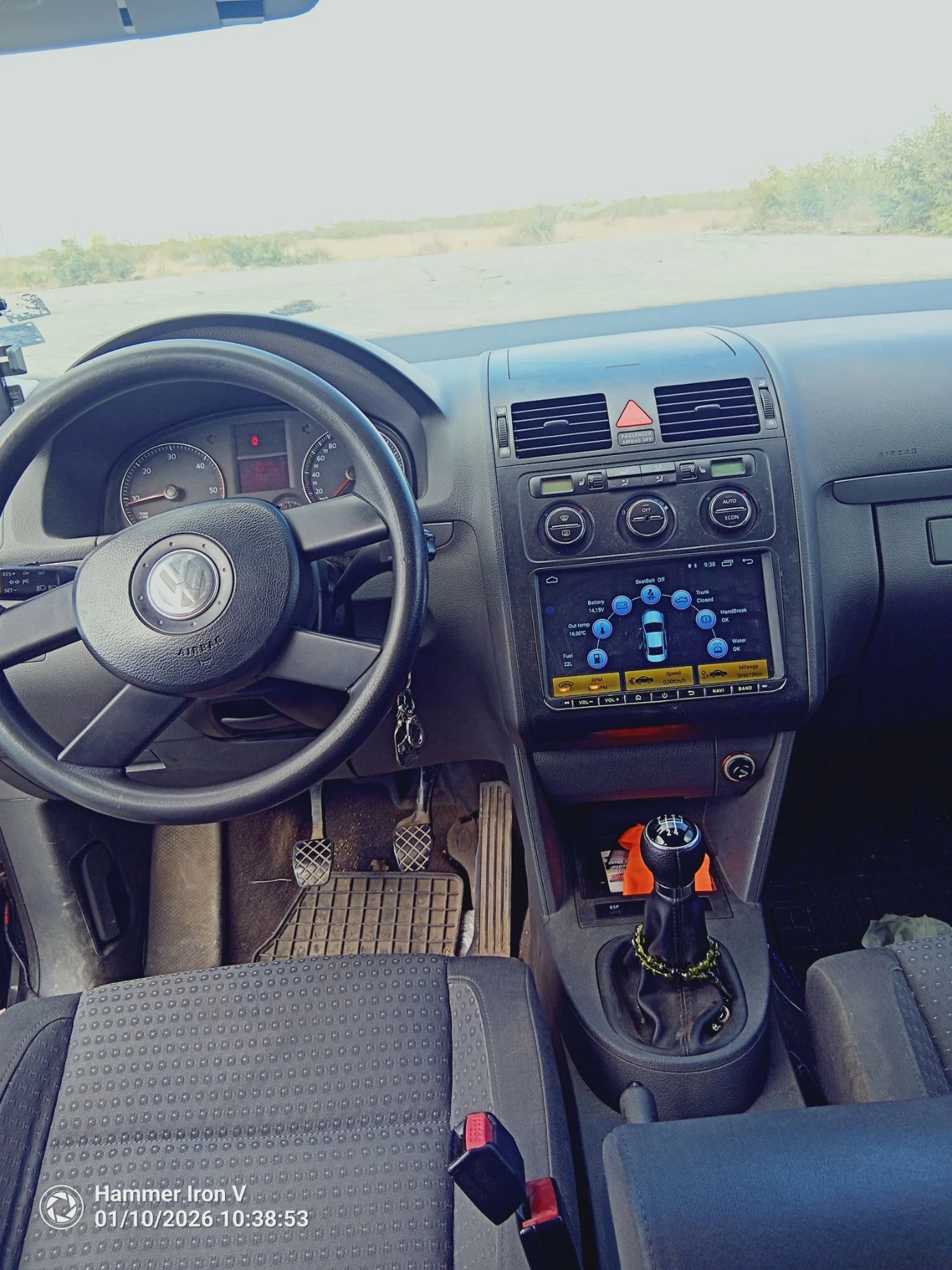 VW Touran 1.9 105ps7 места теглич, снимка 5 - Автомобили и джипове - 56316152