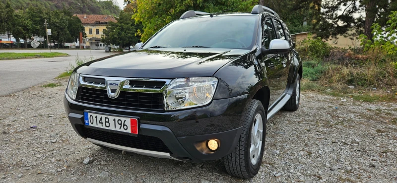 Dacia Duster 1.6i-110KС* 2010г* LAUREATE* НОВ ВНОС* ПЕРФЕКТНА* , снимка 1 - Автомобили и джипове - 47341893