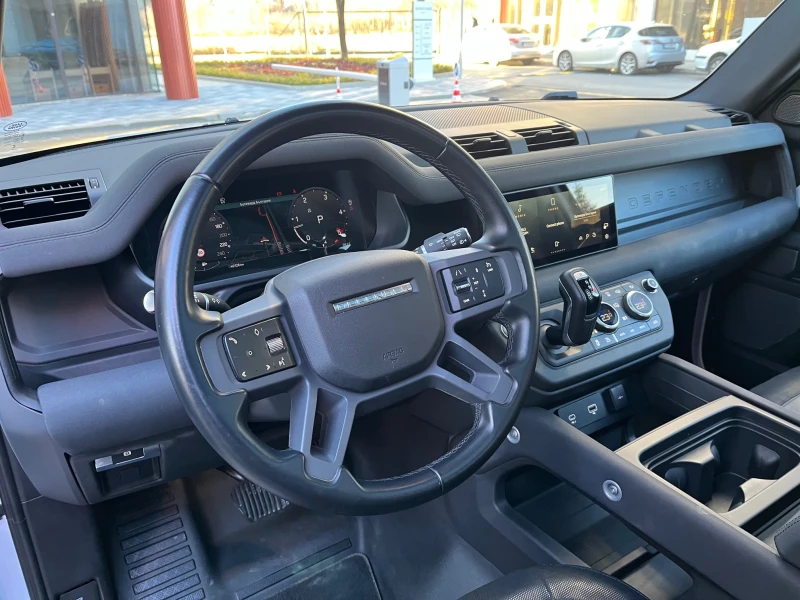 Land Rover Defender 110 D250 X-DYNAMIC SE  6+ 1 места, снимка 10 - Автомобили и джипове - 48390980