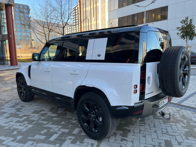 Land Rover Defender 110 D250 X-DYNAMIC SE  6+ 1 места, снимка 3 - Автомобили и джипове - 48390980