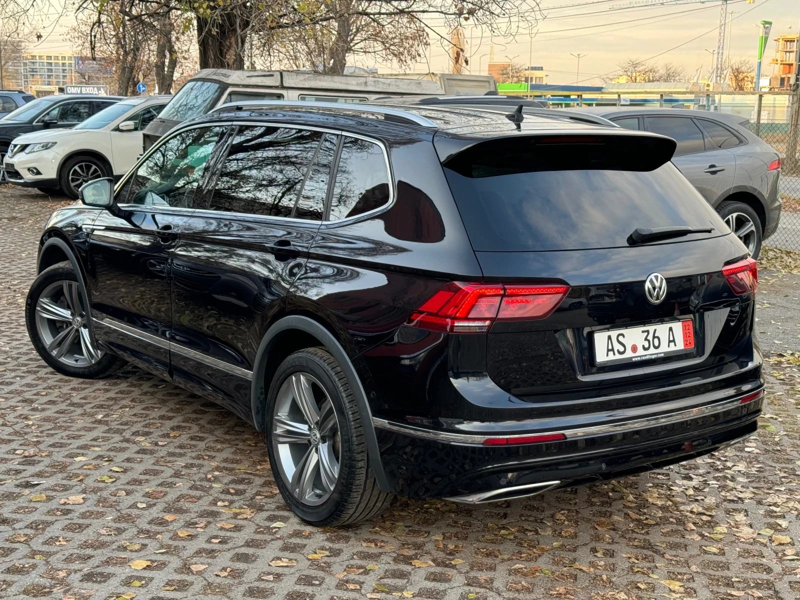 VW Tiguan 2.0 ALL SPACE 2X R LINE 4 MOTION HIGHLINE 190k.c.F - изображение 2