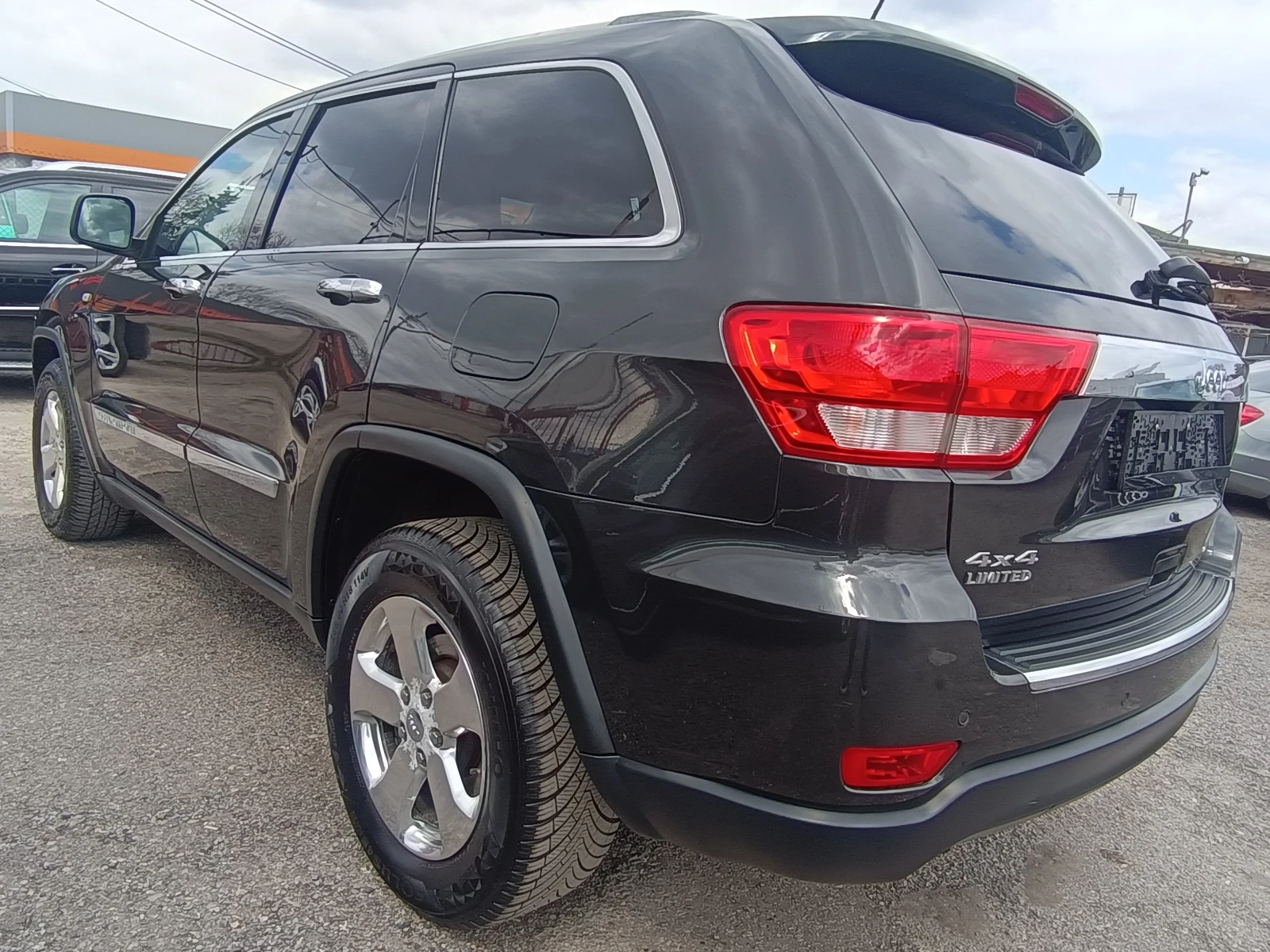 Jeep Grand cherokee 3.6-286к.с.!!!189хил.км!!!  НОВ ВНОС ШВЕЙЦАРИЯ!!!  - изображение 3