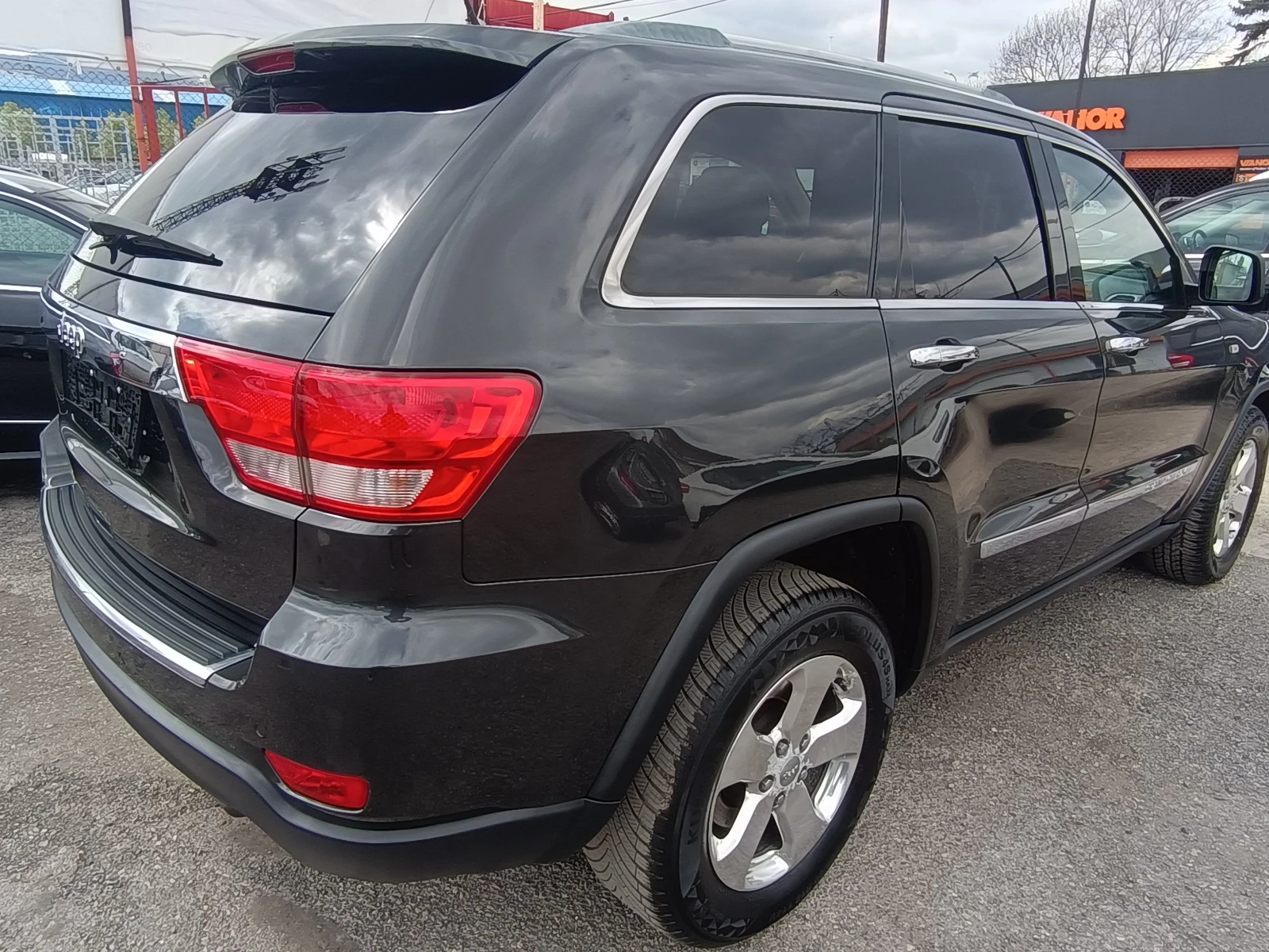 Jeep Grand cherokee 3.6-286к.с.!!!189хил.км!!!  НОВ ВНОС ШВЕЙЦАРИЯ!!!  - изображение 4