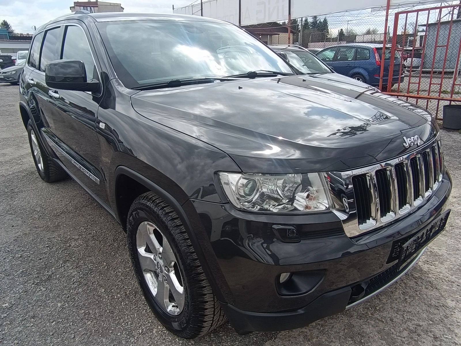 Jeep Grand cherokee 3.6-286к.с.!!!189хил.км!!!  НОВ ВНОС ШВЕЙЦАРИЯ!!!  - изображение 2