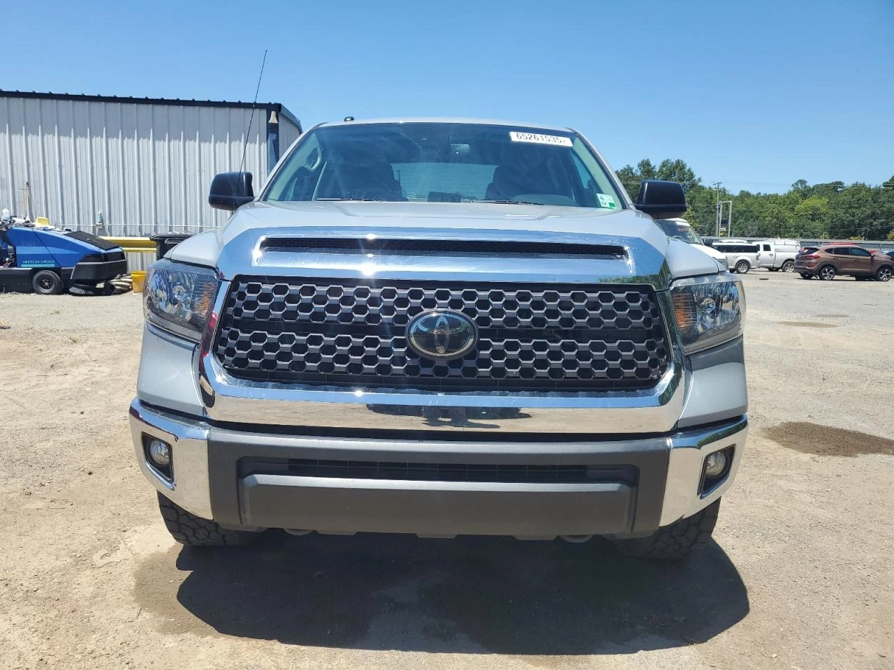 Toyota Tundra 5.7L/CREWMAX SR5 - изображение 2
