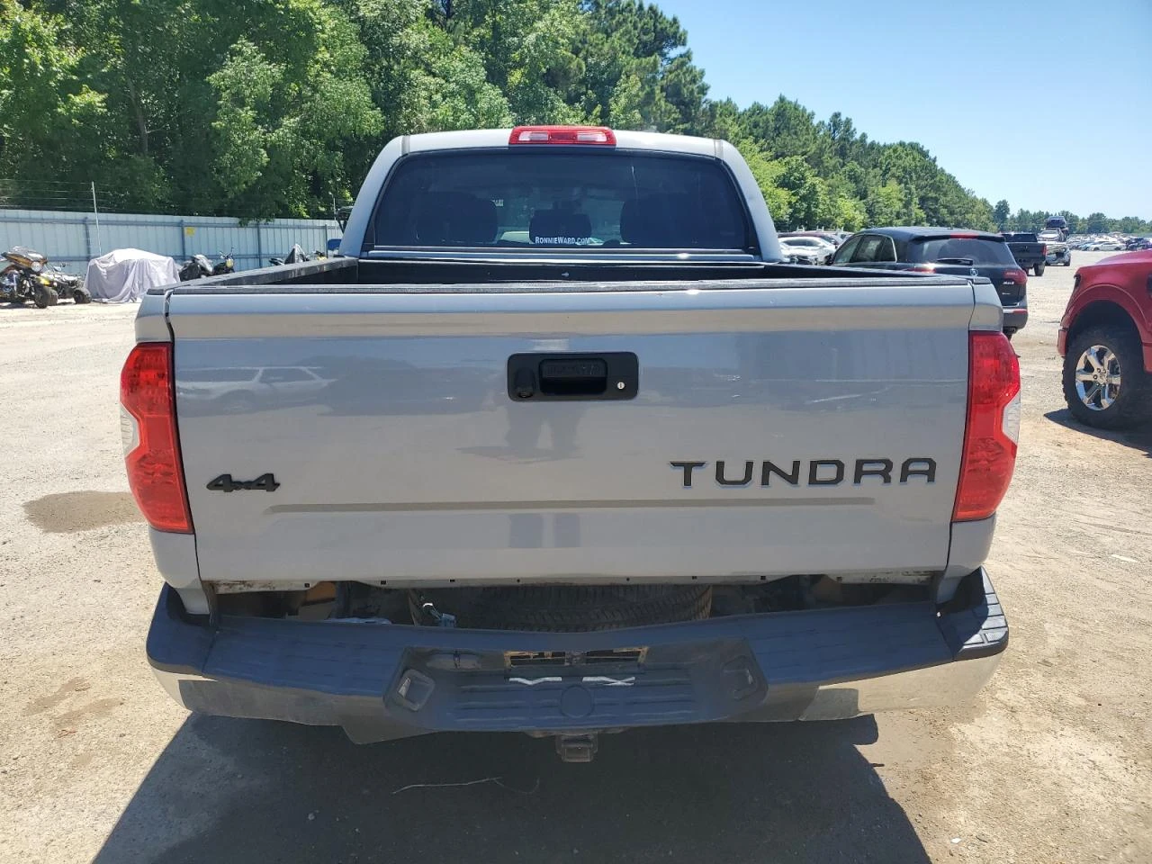 Toyota Tundra 5.7L/CREWMAX SR5 - изображение 5