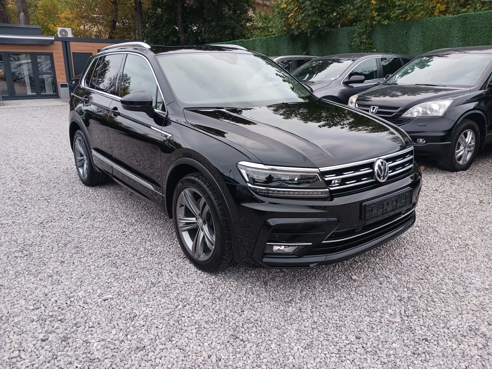 VW Tiguan 2.0 TDI= R-LINE= FULL LED= DIGITAL= TOP=  - изображение 3