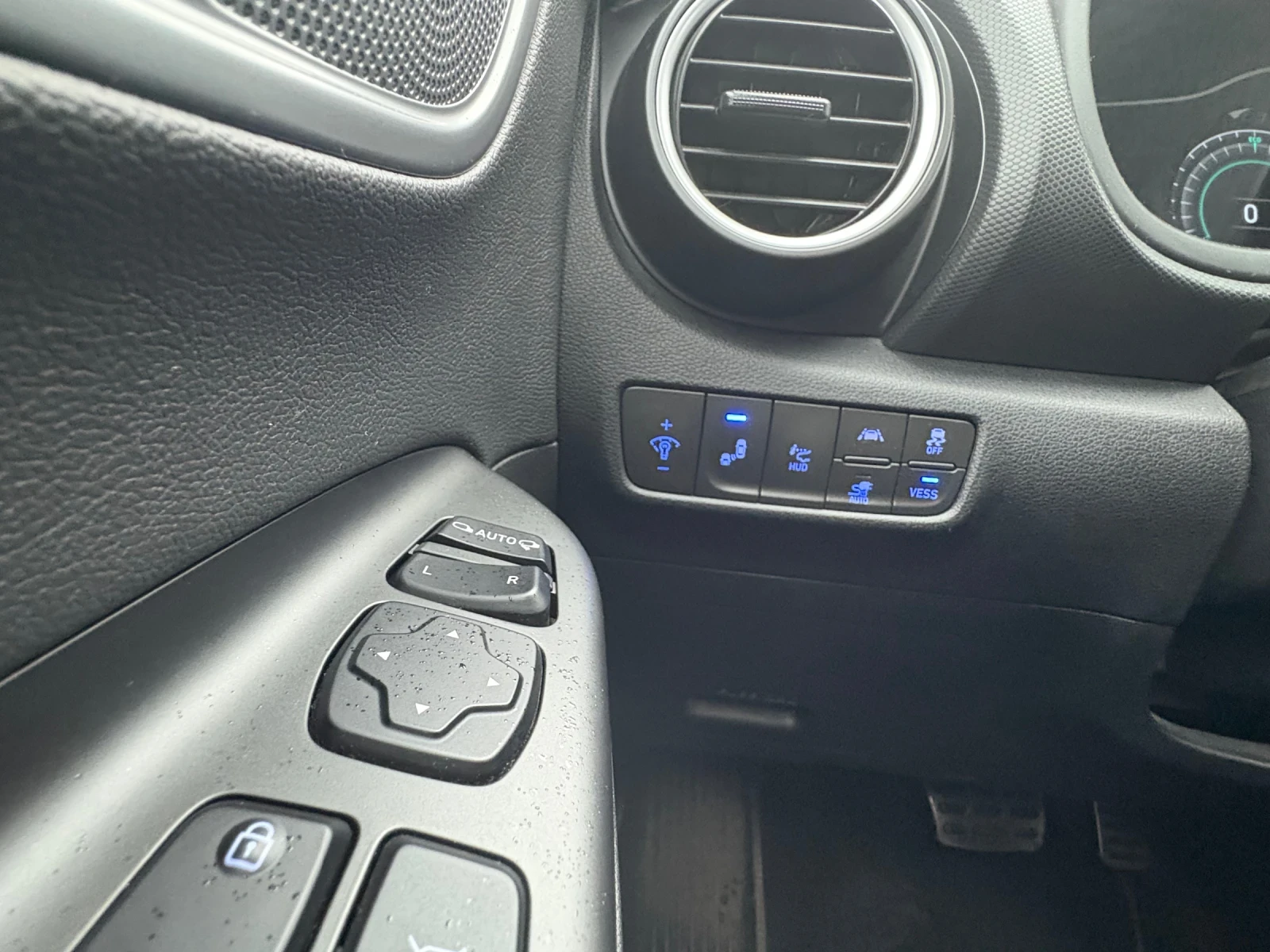 Hyundai Kona, снимка 14 - Автомобили и джипове - 54353151