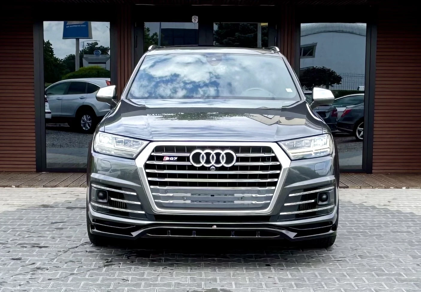 Audi SQ7 7Места* Head Up* BOSE* MAXTON DESIGN* Лизинг 0%, снимка 2 - Автомобили и джипове - 55404986