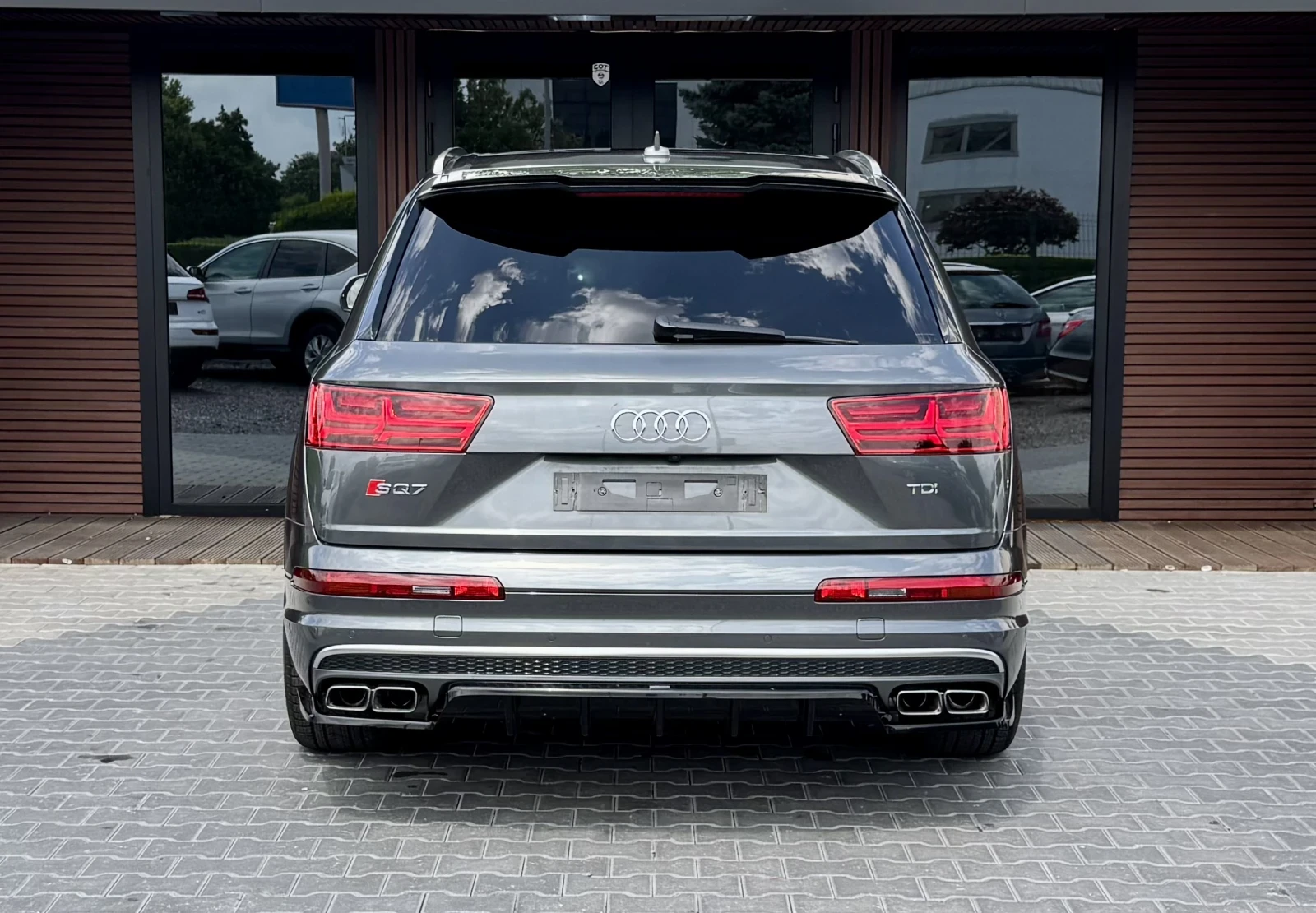 Audi SQ7 7Места* Head Up* BOSE* MAXTON DESIGN* Лизинг 0%, снимка 5 - Автомобили и джипове - 55404986