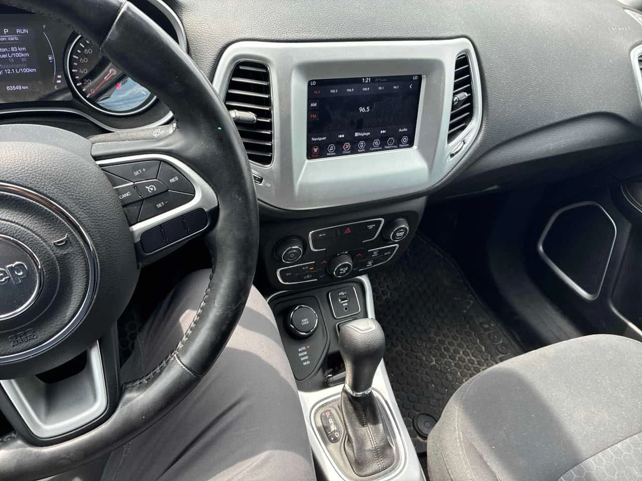 Jeep Compass * Upland Edition * CARFAX * ОПЦИЯ ЗА ФИНАНСИРАНЕ, снимка 9 - Автомобили и джипове - 55505497