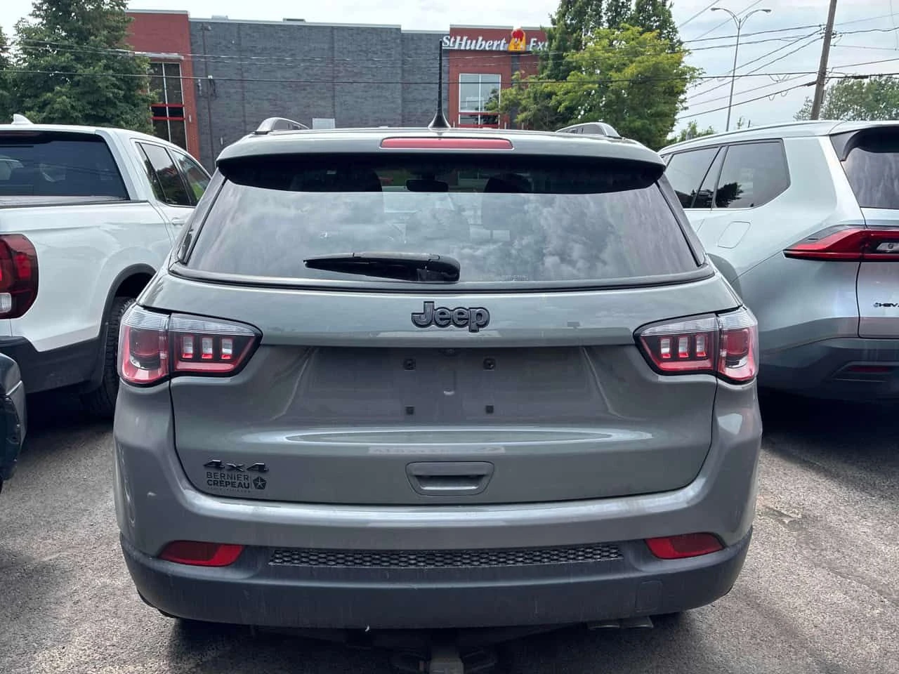 Jeep Compass * Upland Edition * CARFAX * ОПЦИЯ ЗА ФИНАНСИРАНЕ, снимка 4 - Автомобили и джипове - 55505497