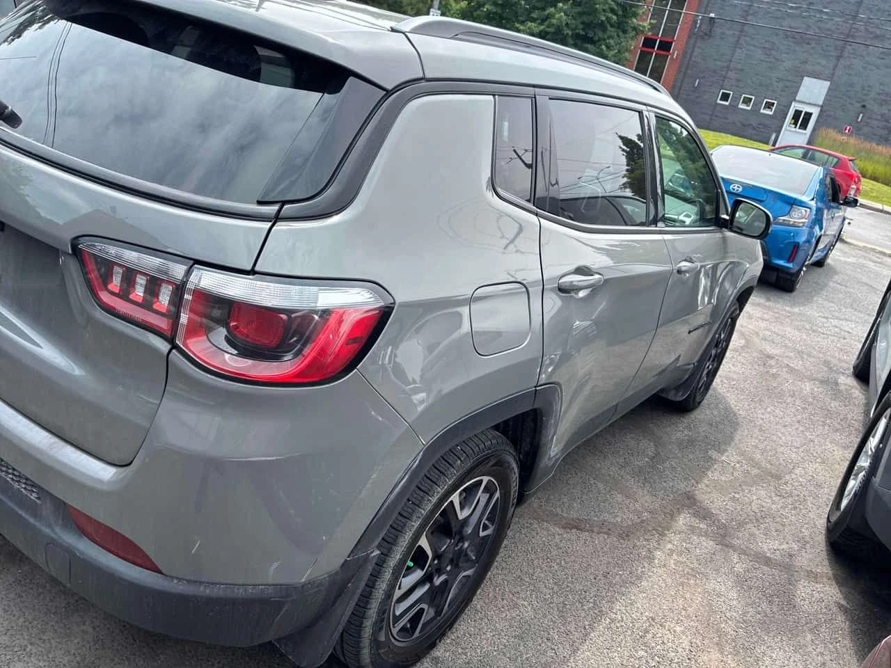 Jeep Compass * Upland Edition * CARFAX * ОПЦИЯ ЗА ФИНАНСИРАНЕ, снимка 3 - Автомобили и джипове - 55505497