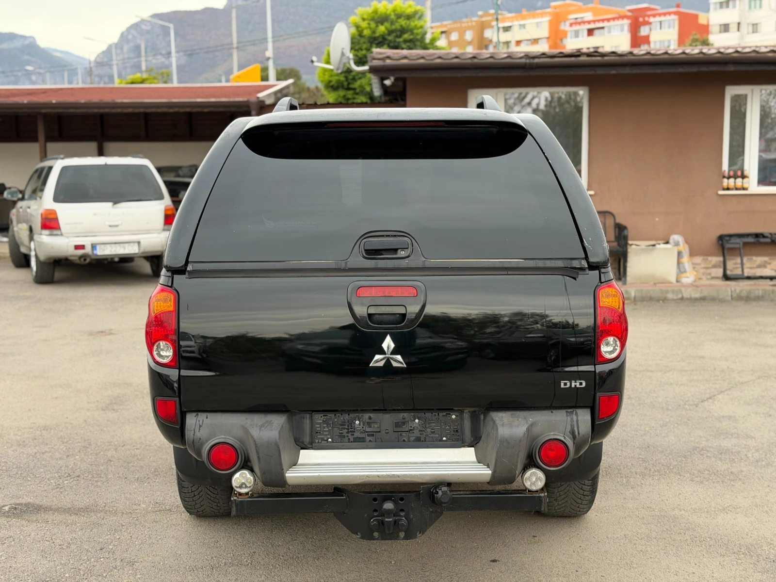 Mitsubishi L200 2.5DI-D 4x4, снимка 5 - Автомобили и джипове - 56233273