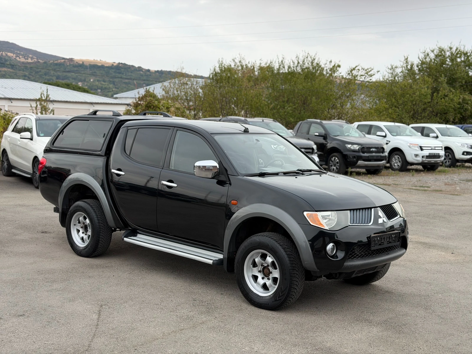 Mitsubishi L200 2.5DI-D 4x4, снимка 8 - Автомобили и джипове - 56233273