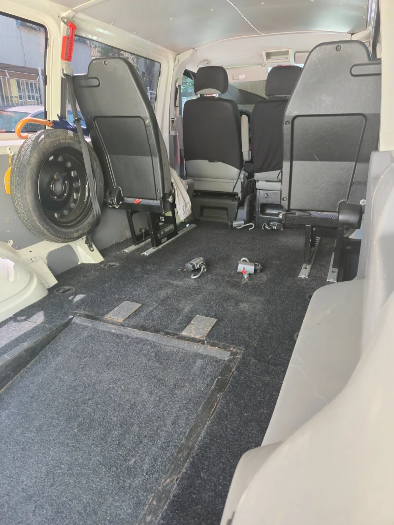 VW T5, снимка 13 - Бусове и автобуси - 51503056