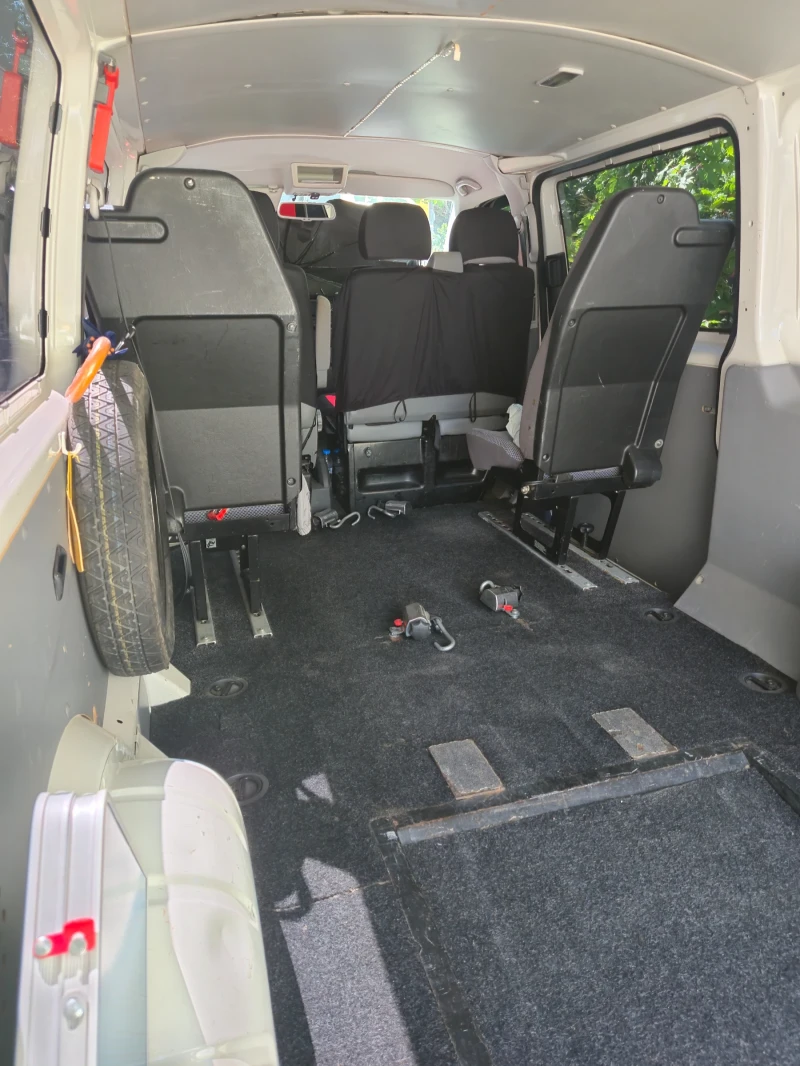 VW T5, снимка 14 - Бусове и автобуси - 51503056