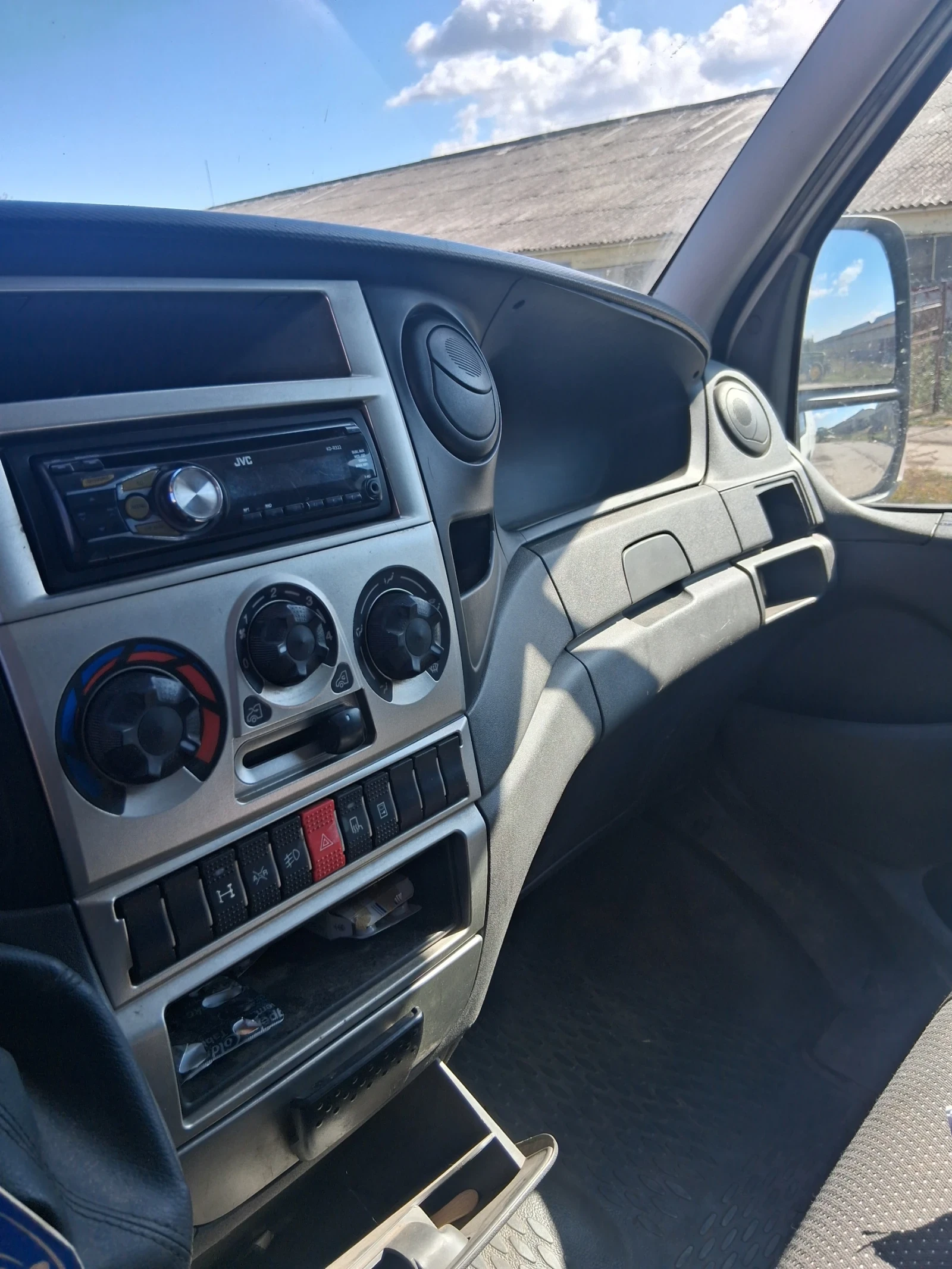 Iveco 35c18  - изображение 3