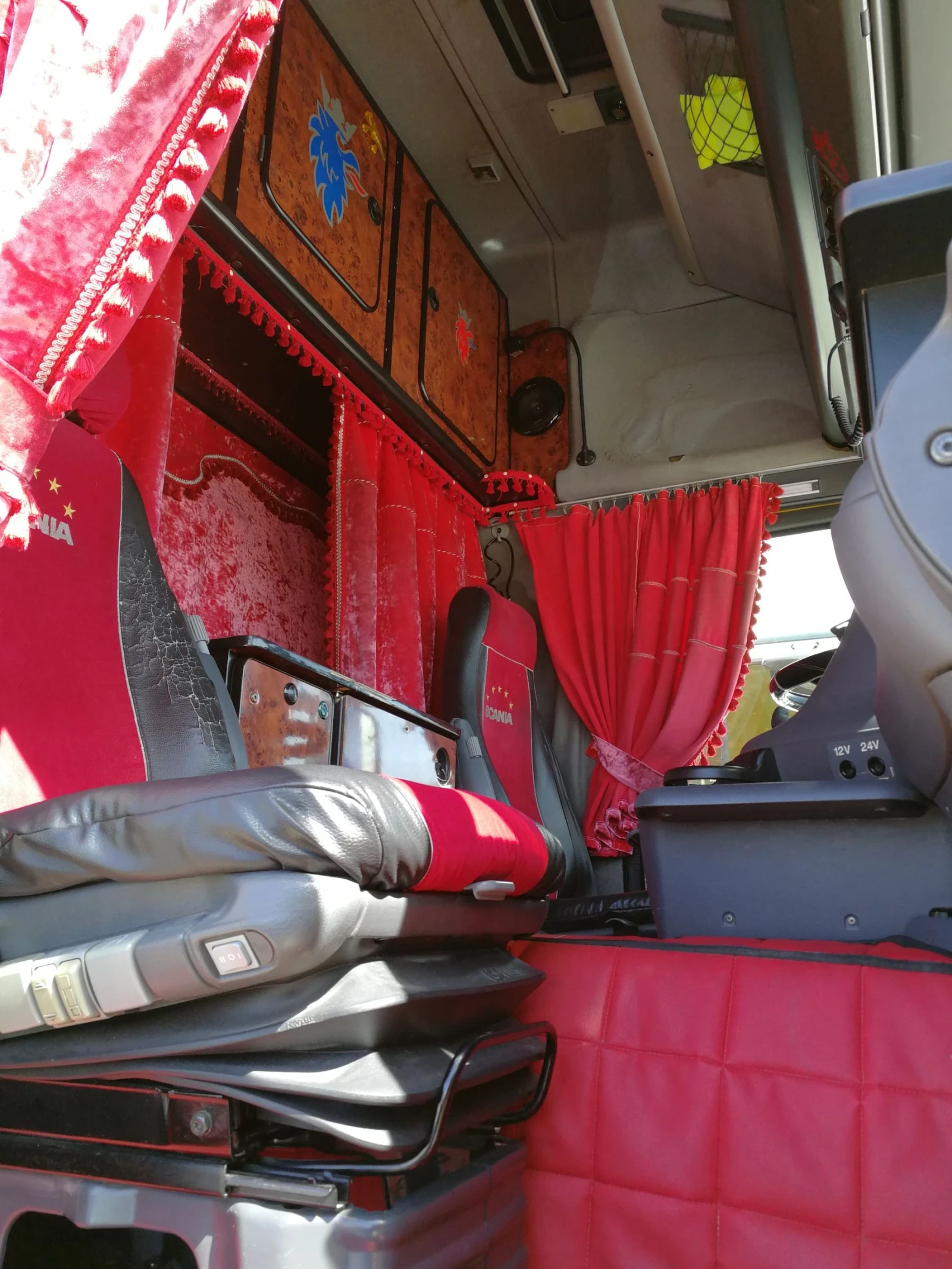 Scania 164  - изображение 9