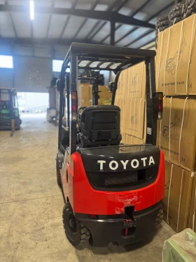 Мотокар Toyota 8FGL15, снимка 3 - Индустриална техника - 53602441