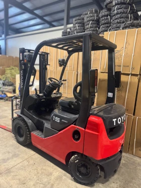 Мотокар Toyota 8FGL15, снимка 2 - Индустриална техника - 53602441