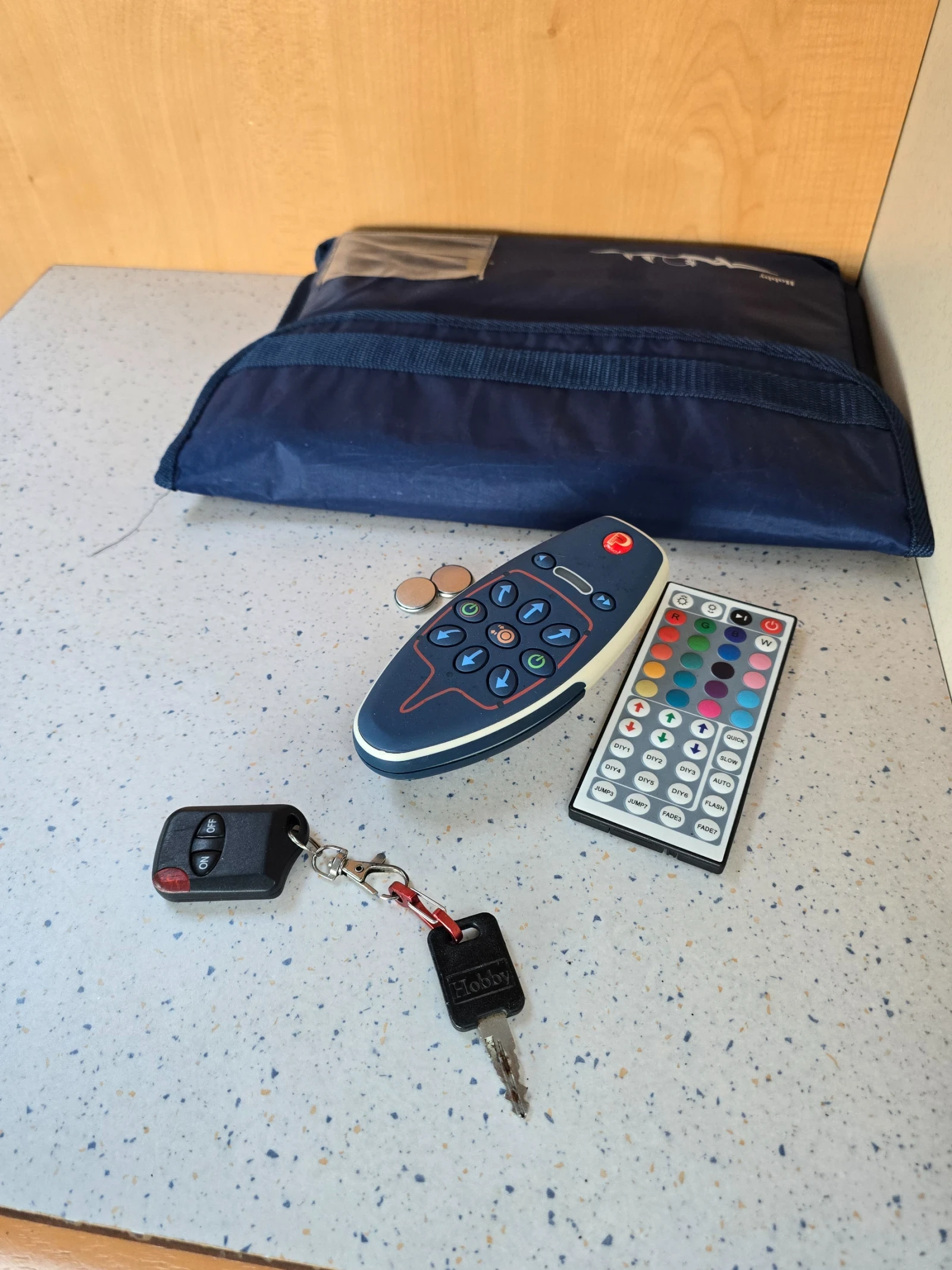 Каравана Hobby, снимка 12 - Каравани и кемпери - 53927233