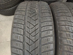 Гуми Зимни 245/40R20, снимка 1