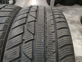 Гуми Зимни 245/45R20, снимка 4 - Гуми и джанти - 46992031