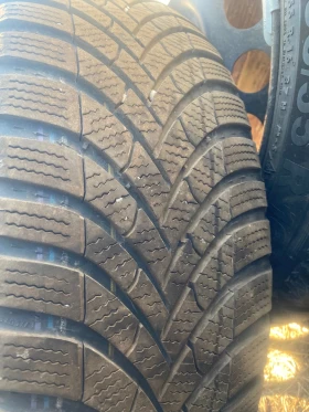 Гуми с джанти Semperit 195/55R16, снимка 6 - Гуми и джанти - 47399549