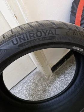 Гуми Зимни 215/40R18, снимка 5 - Гуми и джанти - 49524842