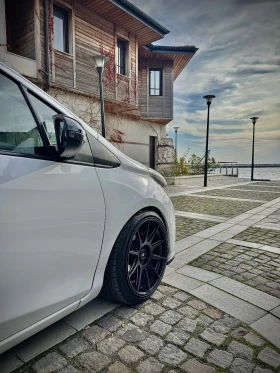 Toyota Yaris Multidrive S, снимка 5