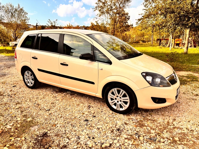 Opel Zafira 1.7CDTI Cosmo 110к.с. 6+ 1 места!, снимка 2 - Автомобили и джипове - 48006886