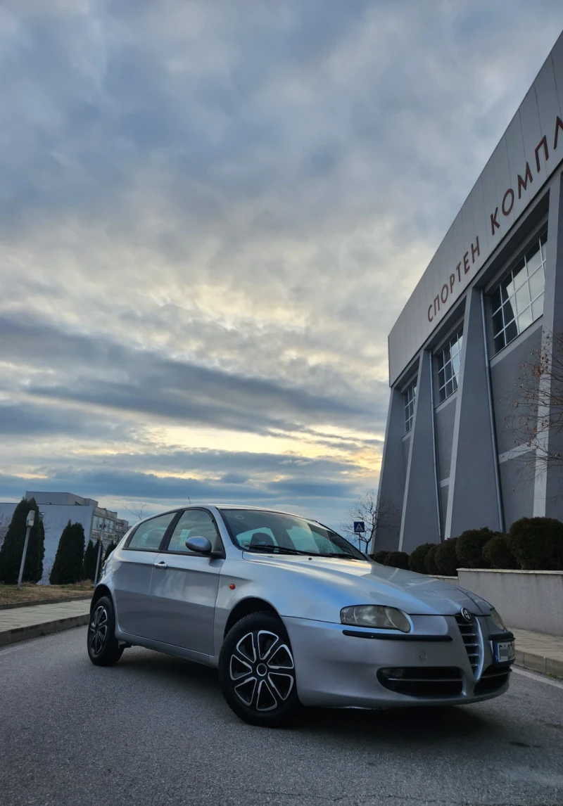 Alfa Romeo 147, снимка 1 - Автомобили и джипове - 49292386