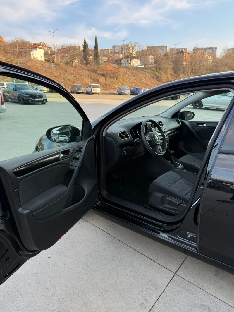 VW Golf, снимка 12 - Автомобили и джипове - 49359946