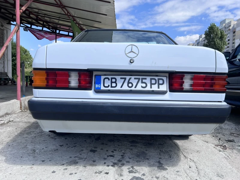 Mercedes-Benz 190, снимка 10 - Автомобили и джипове - 52463342