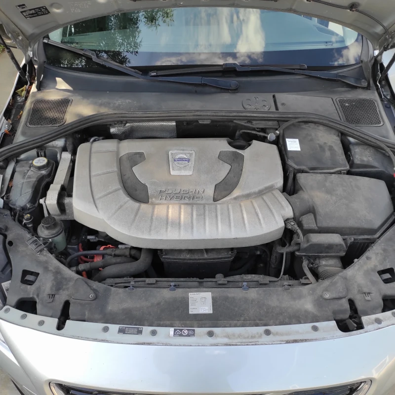 Volvo V60 Plug in hybrid , снимка 14 - Автомобили и джипове - 52407100