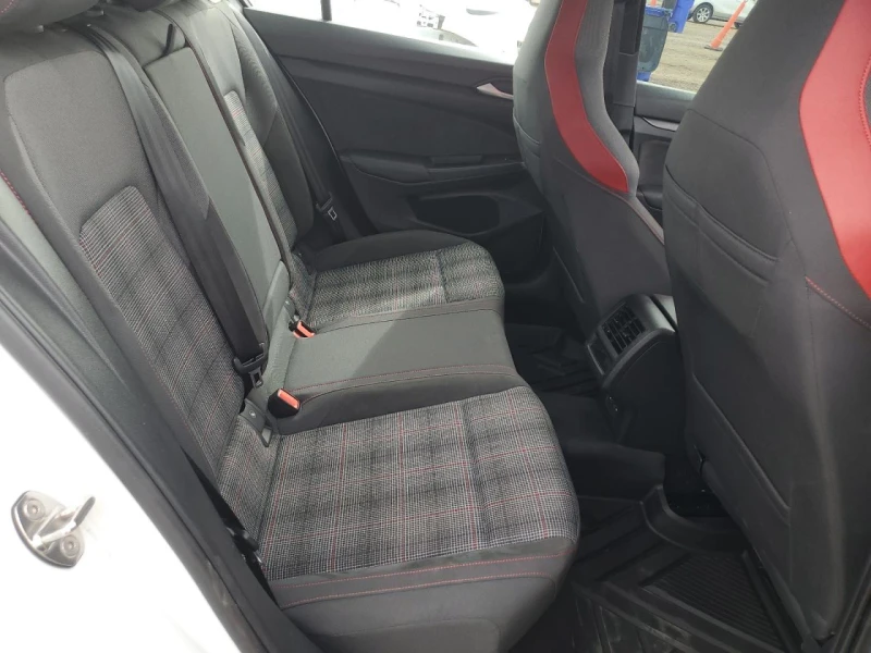VW Golf 2.0 GTI S, снимка 9 - Автомобили и джипове - 52494430