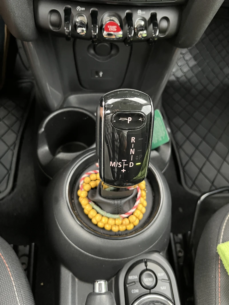 Mini D one, снимка 12 - Автомобили и джипове - 52552314