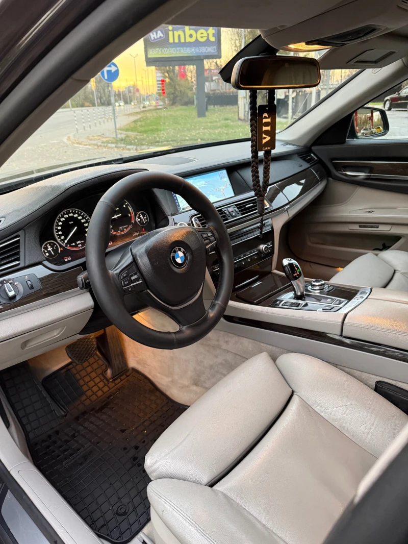 BMW 730, снимка 6 - Автомобили и джипове - 52738158