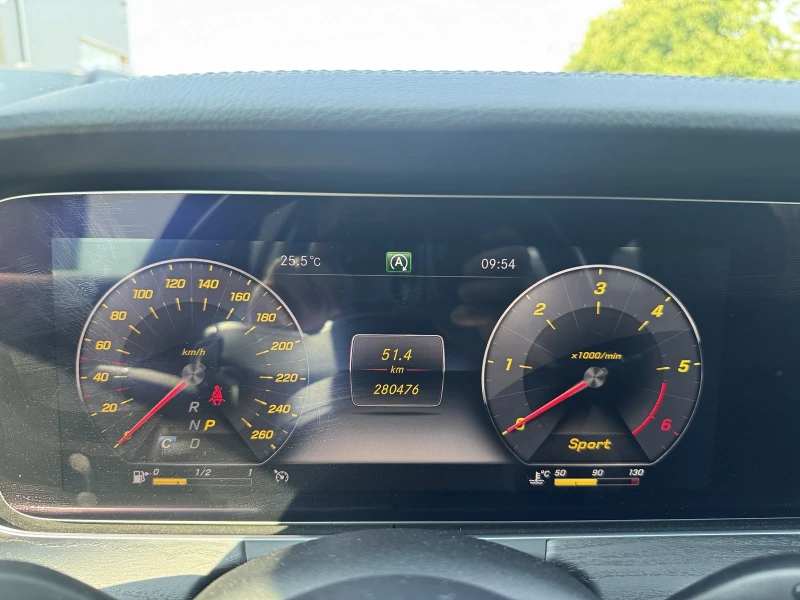 Mercedes-Benz E 400 d 4MATIC AMG, снимка 14 - Автомобили и джипове - 52884509