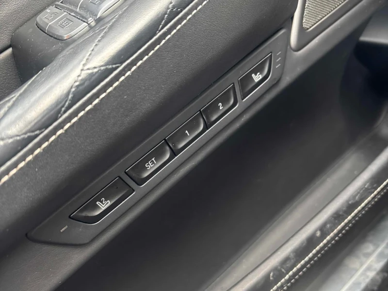 BMW 750 * 750Li xDrive * CARFAX * ЦЕНА ДО БГ, снимка 10 - Автомобили и джипове - 53163340