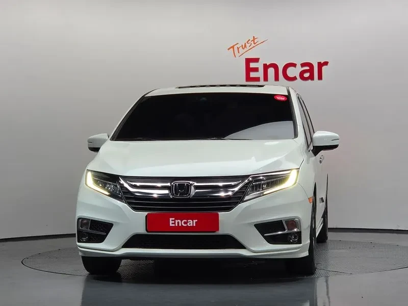 Honda Odyssey 3.5 5Th Generation, снимка 3 - Автомобили и джипове - 55843019