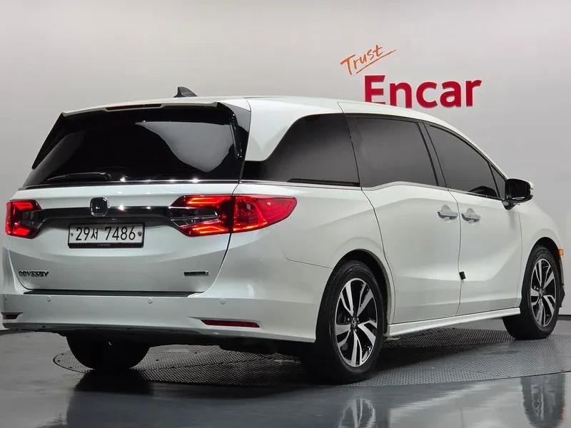Honda Odyssey 3.5 5Th Generation, снимка 2 - Автомобили и джипове - 55843019